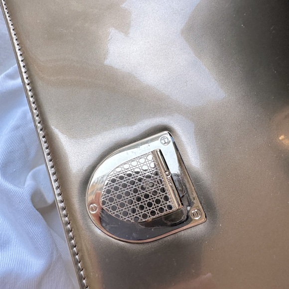 Dior Legacy Diorama Bag - Champagne MicroCannage Patent Leather - Picture 10 of 11